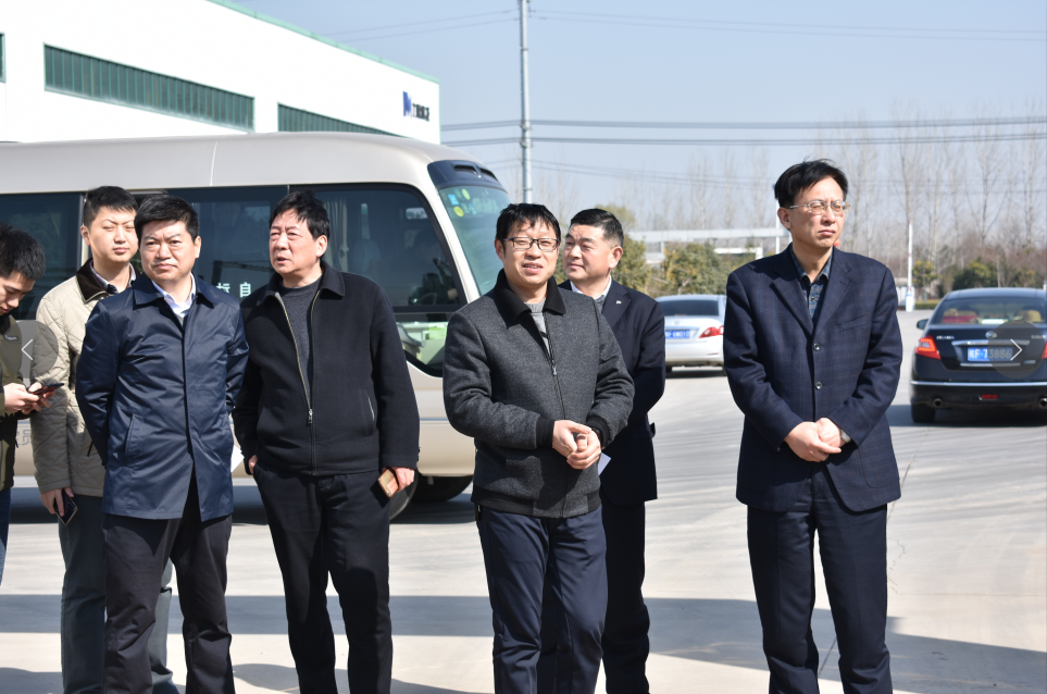 淮北市副市長(zhǎng)胡亮、縣長(zhǎng)郭海磊一行蒞臨我司參觀
